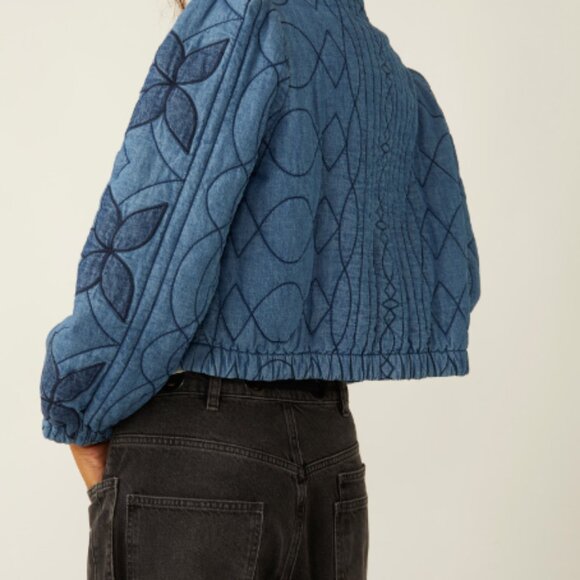 NEW FREE PEOPLE Stars Jacket Blue Quinn Boho Style Puffy Soft Quilted Jacket - Picture 8 of 11